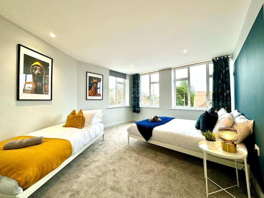 Bournemouth Getaway: 3Br Apartment Near Beach Luaran gambar